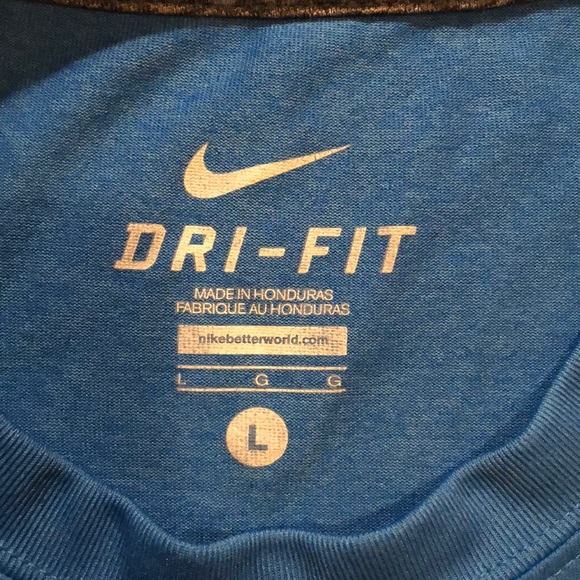 Nike Dri-Fit - Picture 2 of 2
